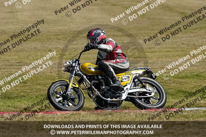 cadwell park;cadwell park photographs;cadwell trackday photographs;enduro digital images;event digital images;eventdigitalimages;peter wileman photography;racing digital images;trackday digital images;trackday photos